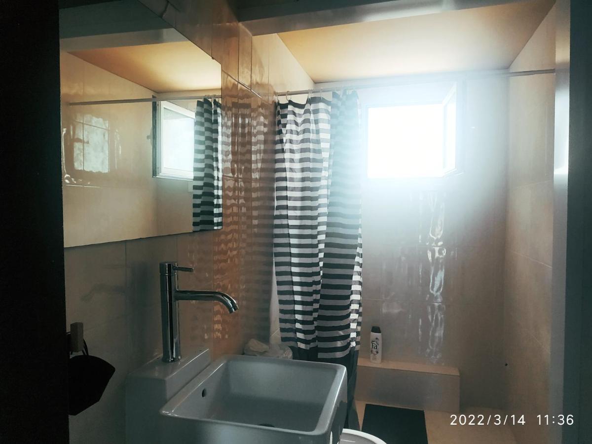 Studios Poseidonia Apartments 50 & 70 Sqm With Sea View Corinthe Extérieur photo