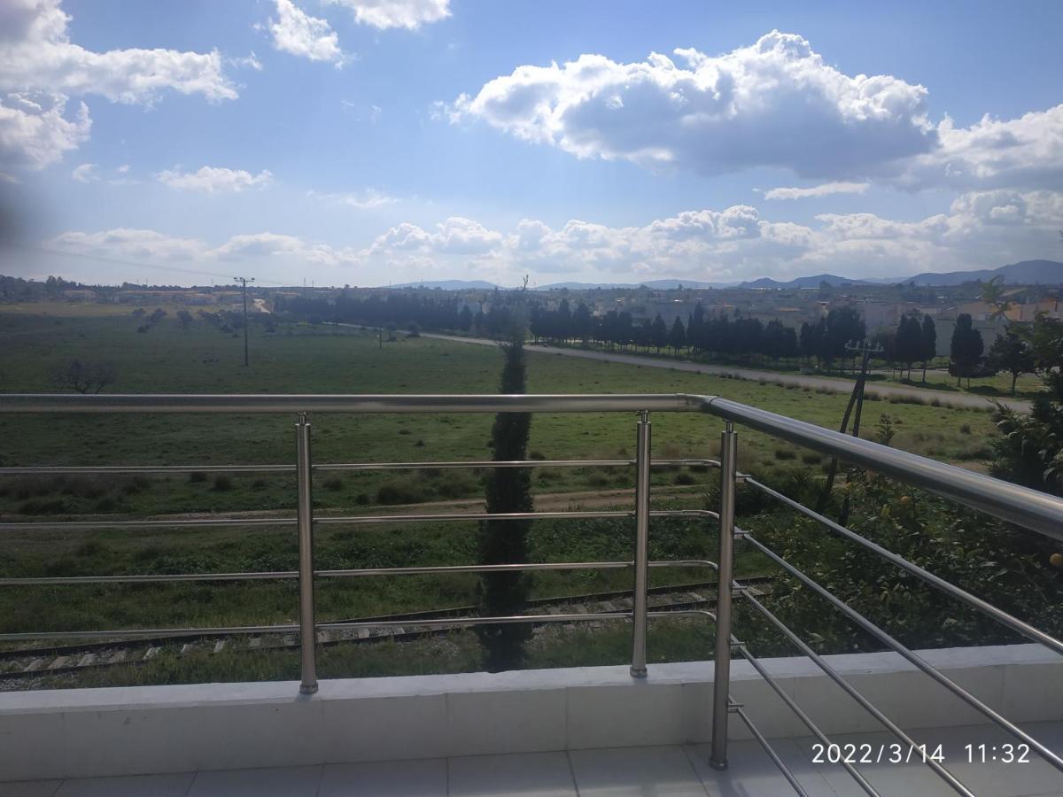 Studios Poseidonia Apartments 50 & 70 Sqm With Sea View Corinthe Extérieur photo