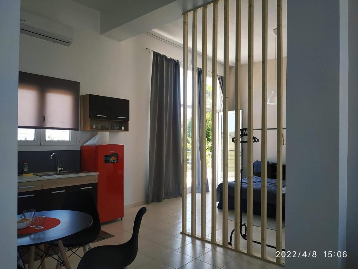 Studios Poseidonia Apartments 50 & 70 Sqm With Sea View Corinthe Extérieur photo