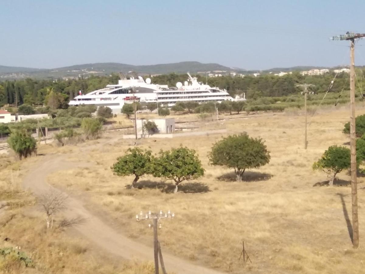Studios Poseidonia Apartments 50 & 70 Sqm With Sea View Corinthe Extérieur photo