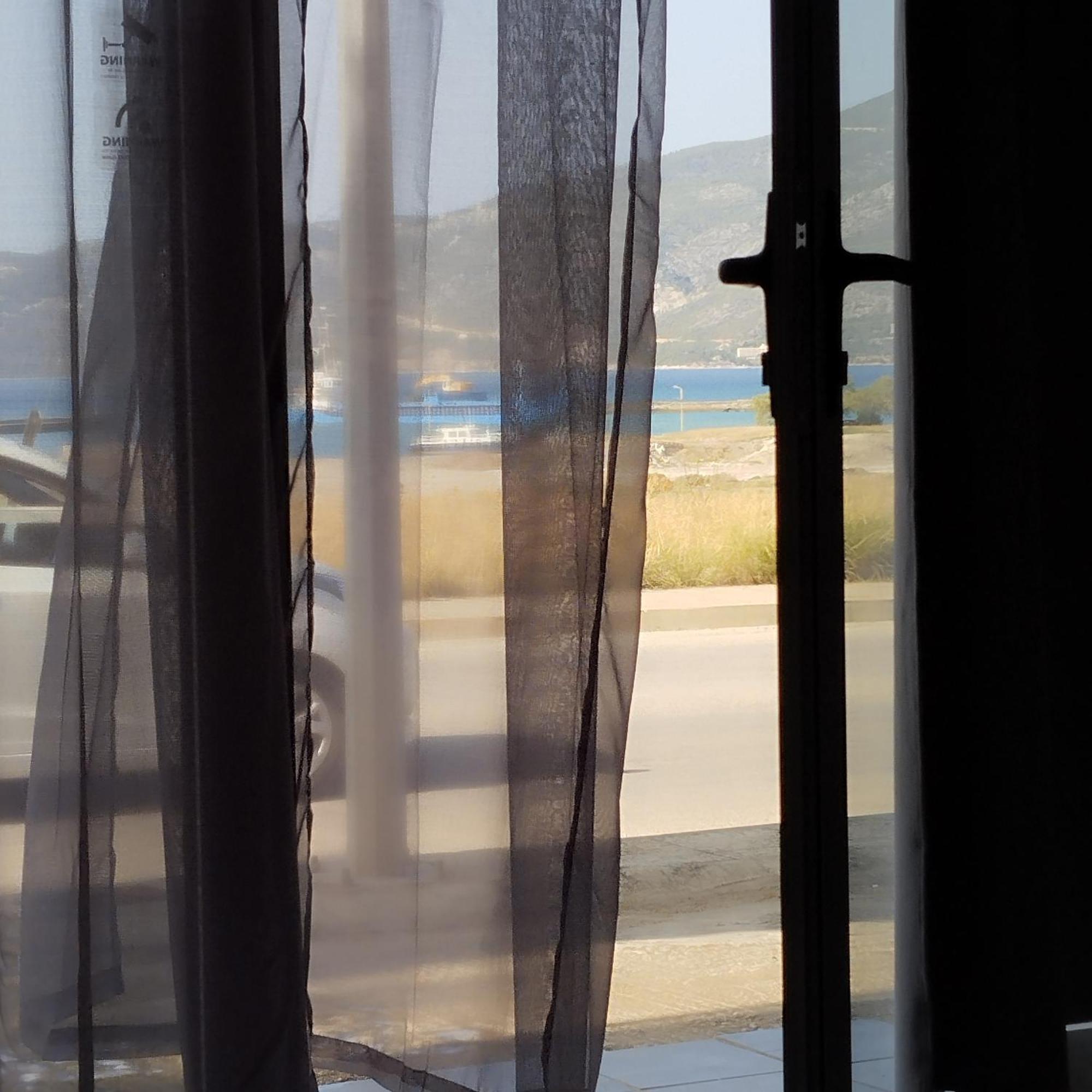 Studios Poseidonia Apartments 50 & 70 Sqm With Sea View Corinthe Extérieur photo