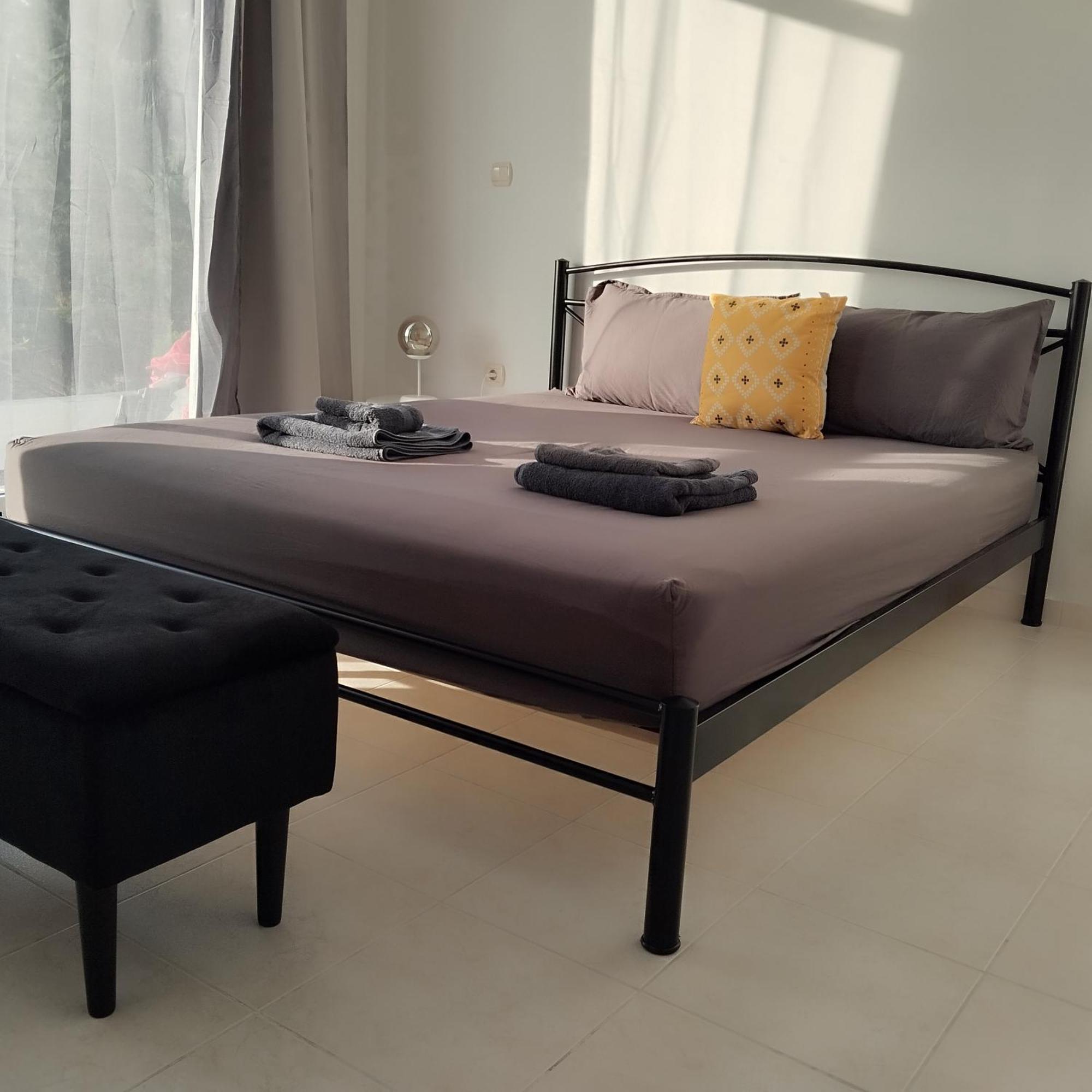 Studios Poseidonia Apartments 50 & 70 Sqm With Sea View Corinthe Extérieur photo